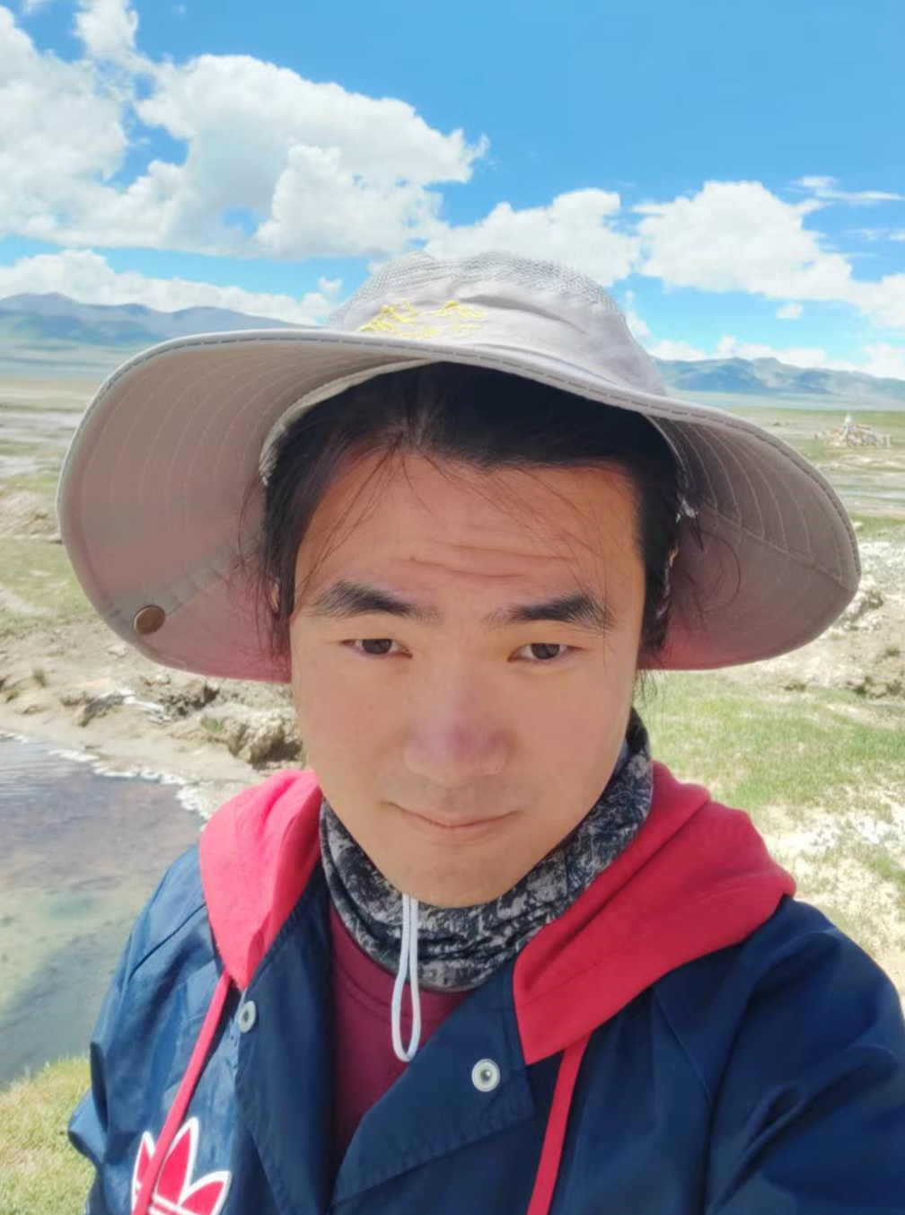 Haozhong Si